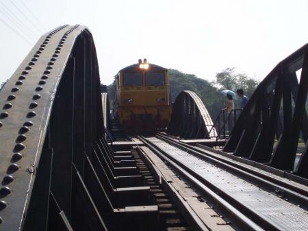 Pont de la rivi&egrave;re Kwa�